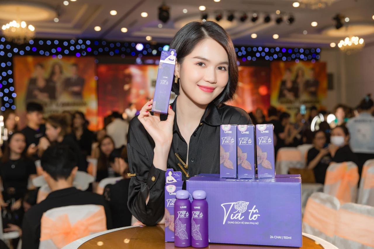Review “con cưng” mới của Ngọc Trinh - Dung dịch vệ sinh phụ nữ Tía Tô UME có tốt không?