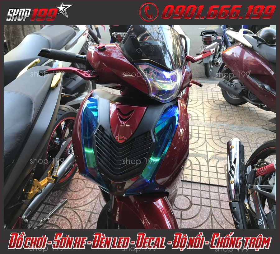 Image: Khác với mặt nạ version 1 mặt nạ version 2 SH 2018 2019 2020 150i 125i tạo dáng ôm phần trên theo kiểu cách thể thao làm cho dáng xe mạnh mẽ hơn hơn.