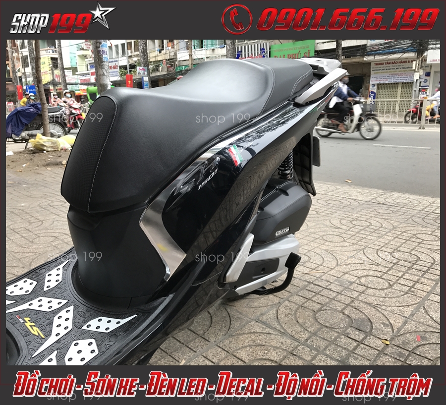 Picture: Gắn nẹp hông làm cho xe SH 2018 2019 2020 150i 125i trông mạnh mẽ hơn, thể thao hơn.