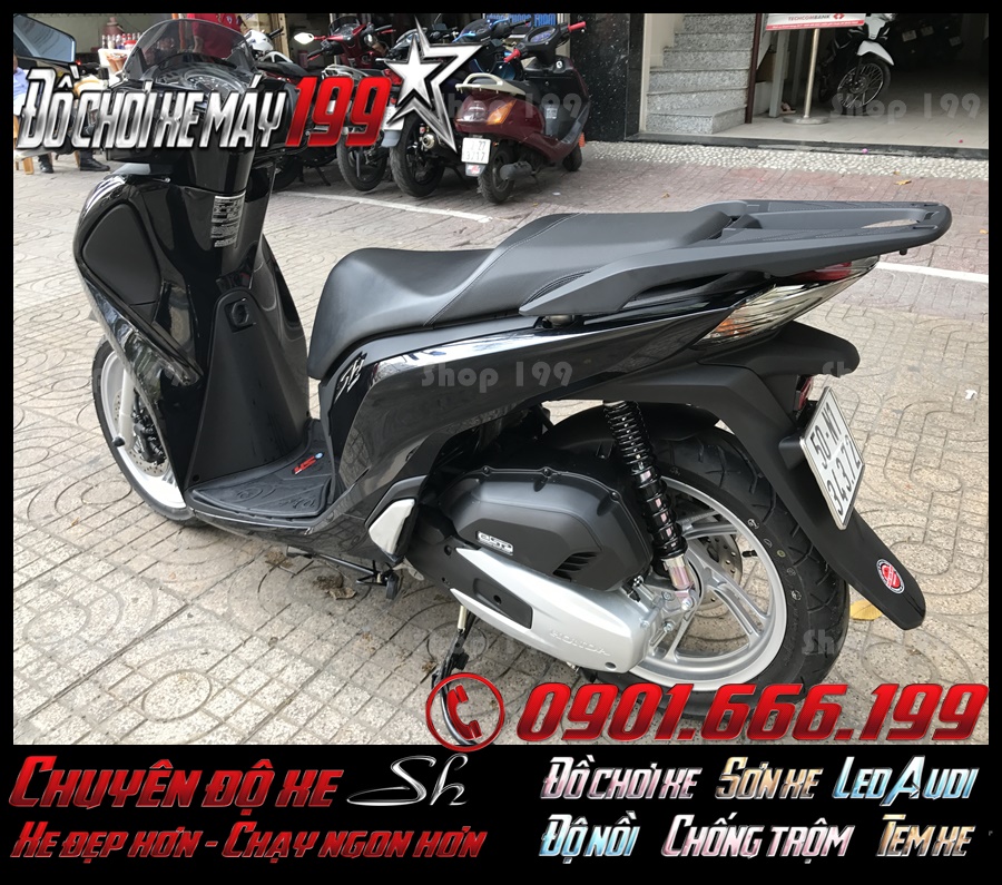 Photo đồ trang trí tay nắm sau Sh 300i cực rẻ nhất dành riêng của xe SH 2018 2019 2020 150i 125i trong TP HCM